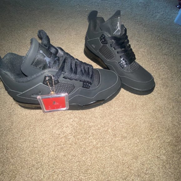 Black Cat Jordan 4\'s main image 3